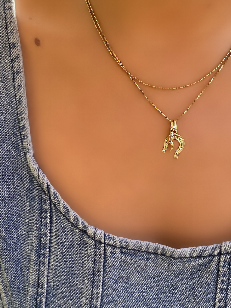 Toscana 18K Gold Cornicello and Horseshoe Necklace | Bella Luck Charms