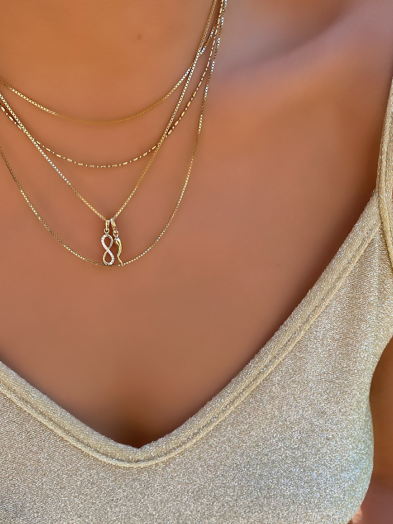 Infinito 18K Gold Cornicello and Infinity Pendant Necklace | Bella Luck Charms